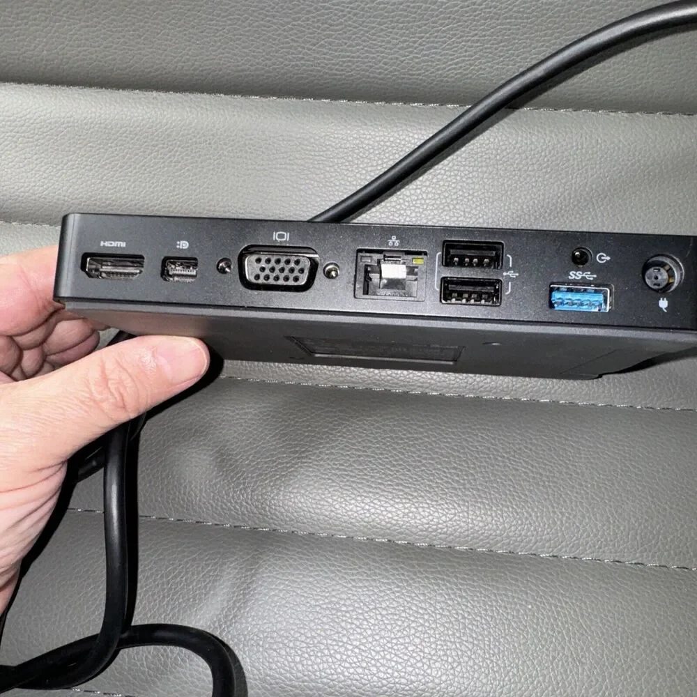 Dell Dock WD15 USB-C Wit Power Adapter Included